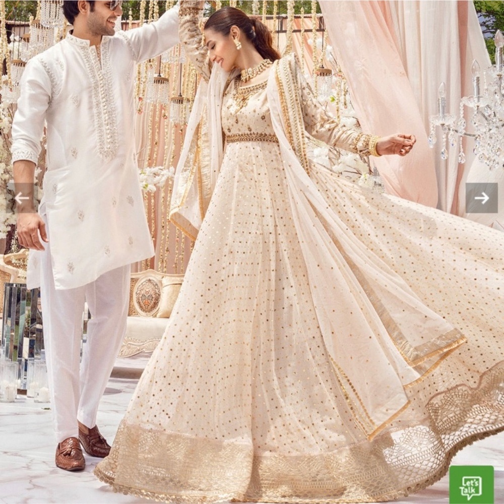 Beautiful Pakistani designer Annus Abrar Peshwa, Lahenga, and Scallope duppatta